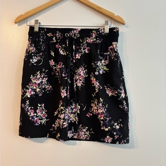 Dynamite Dresses & Skirts - Dynamite Floral Black Skirt